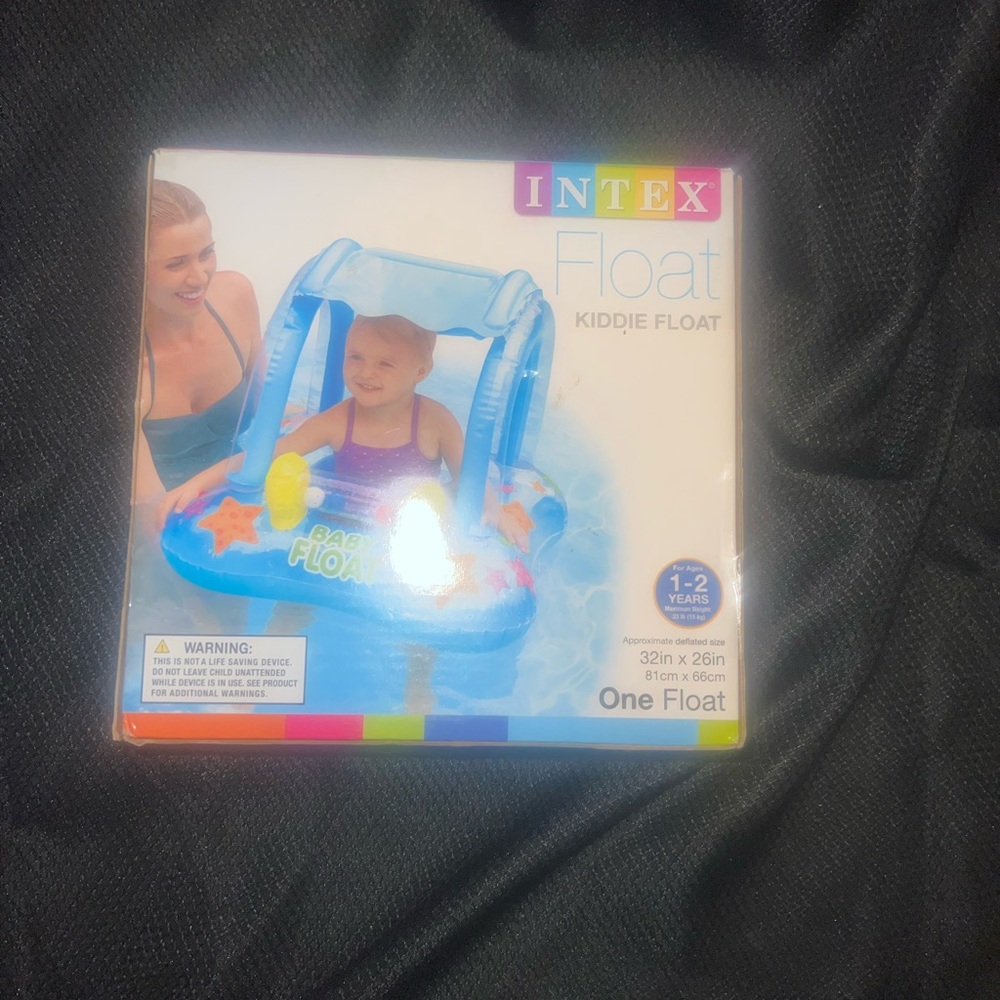 Baby floater with sun protection…